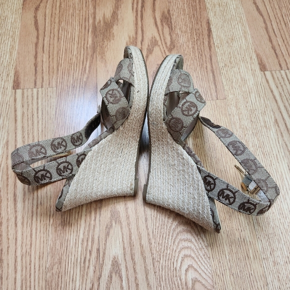 Michael Kors kami ankle strap - Picture 4 of 7